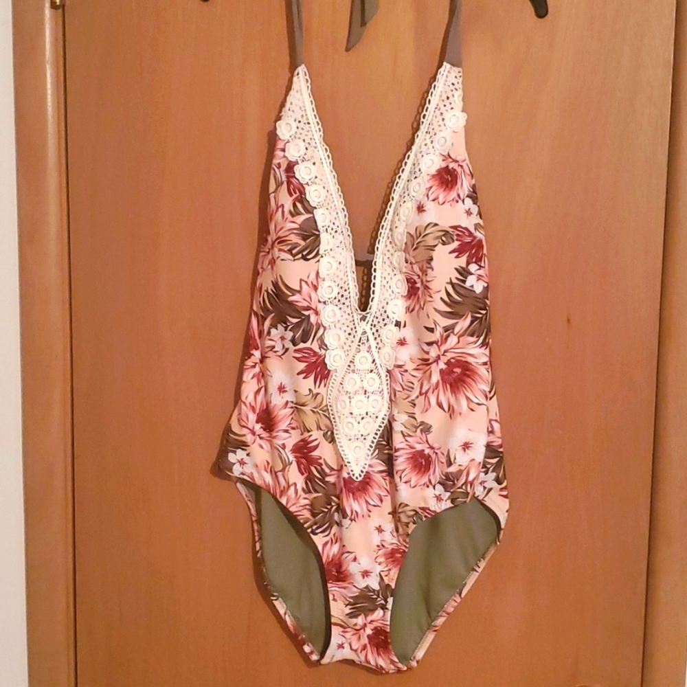 New one piece swimsuit